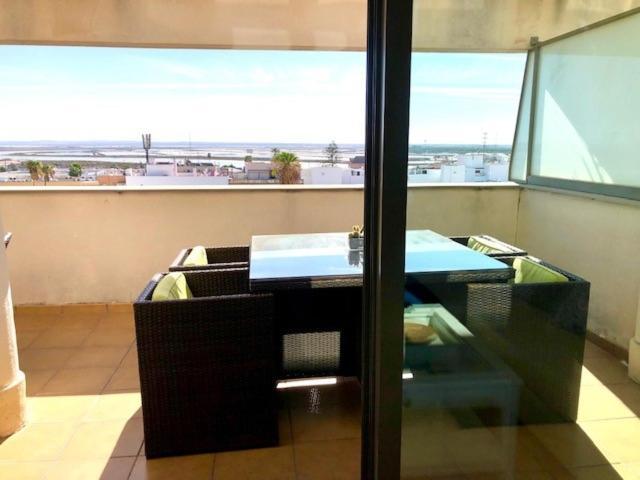 Gatu Premium Atico Parra, Parking, Piscina Comun, Terraza, Wifi , " Preferente Mayores De 25 Anos Y Familias " El Puerto de Santa María Dış mekan fotoğraf